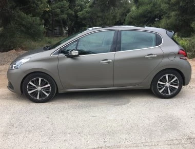 Κέρδισε το στοίχημα της αγοράς η Peugeot με το 208 1,6 BlueHDi